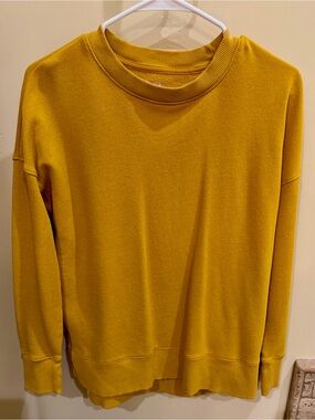 Time and Tru Mustard Yellow Crewneck Sweater